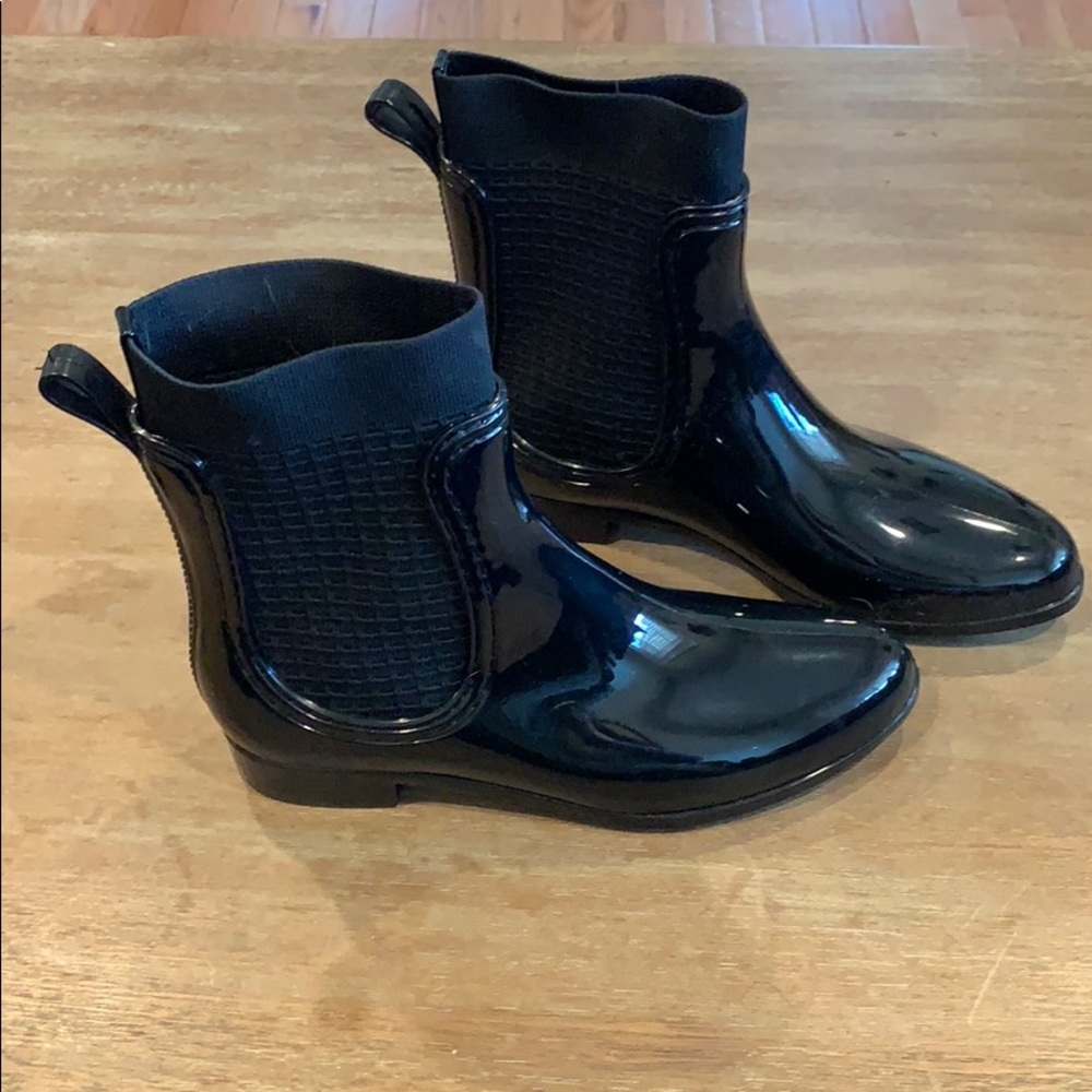 Rain boots